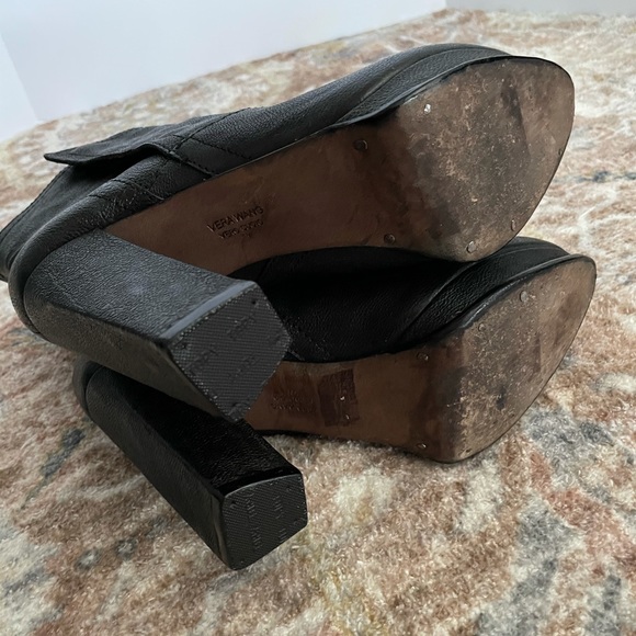 Vera Wang Marilyn Booties Black Leather EUC Size 7 - Picture 13 of 15